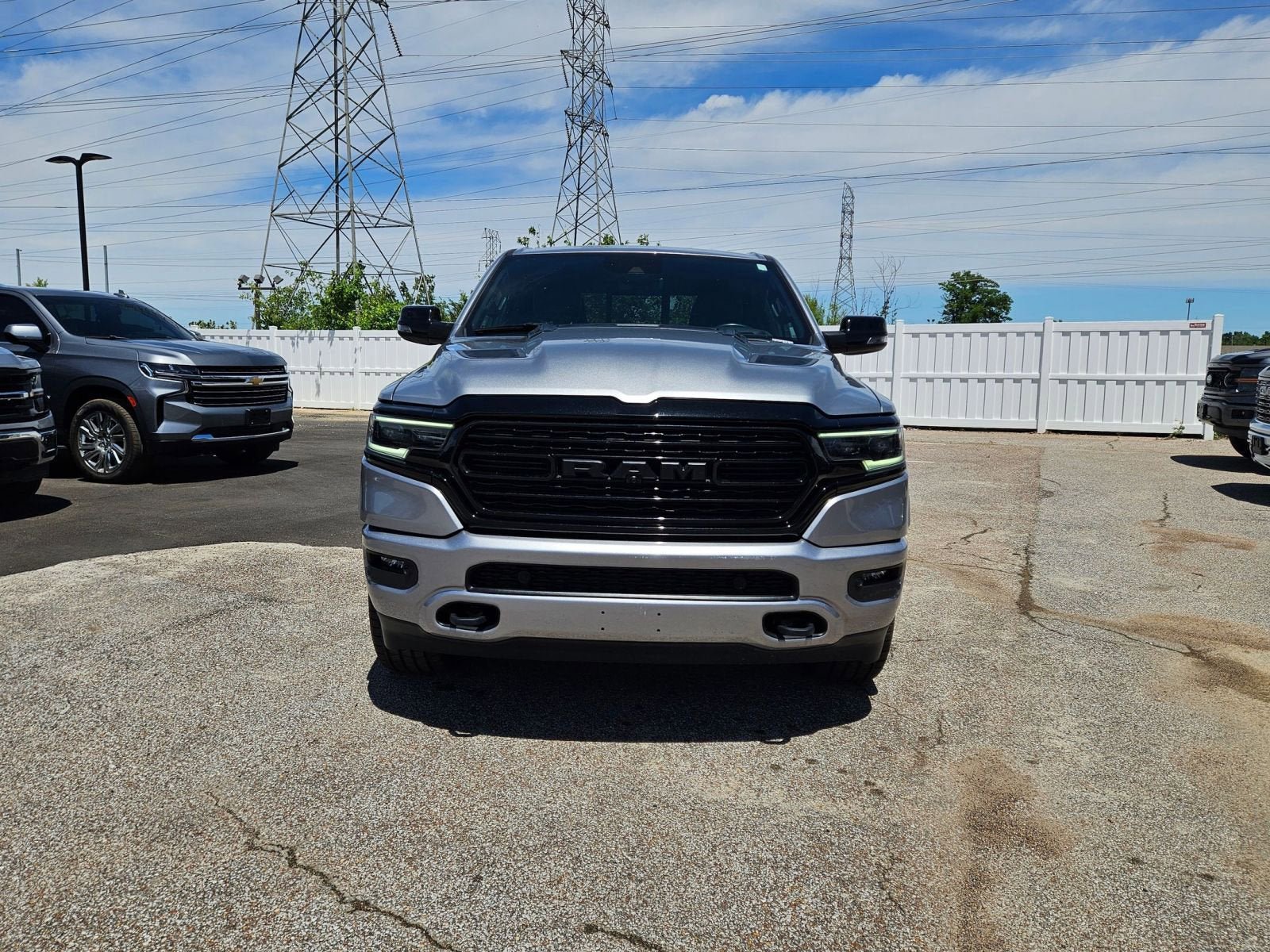 Used 2023 RAM 1500 Limited AWD/4WD image 9