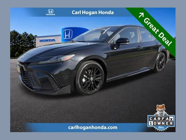 Used 2025 Toyota Camry SE