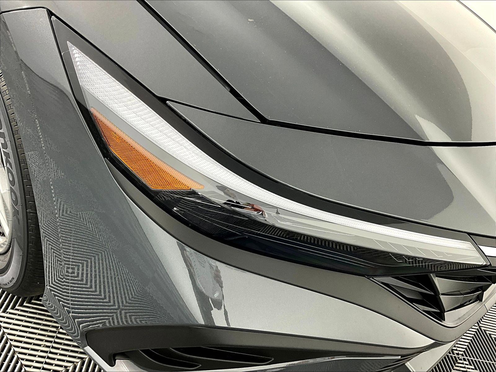New 2026 Hyundai Elantra SE FWD image 8