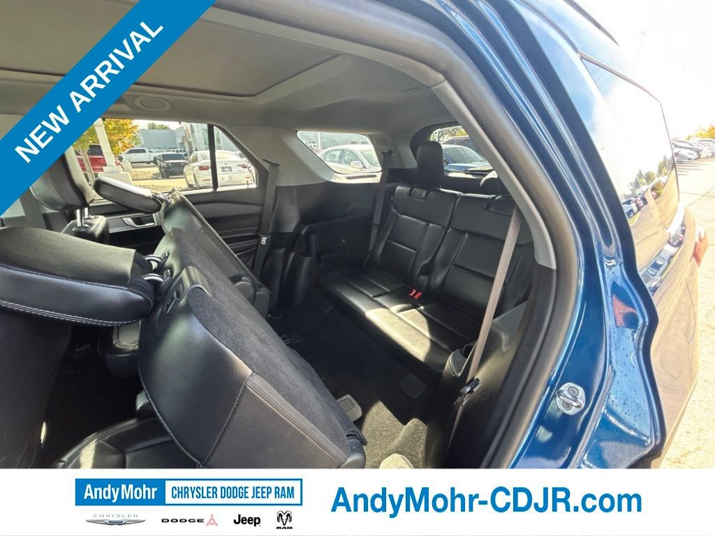 Used 2021 Ford Explorer Limited w/ Equipment Group 301A AWD/4WD image 14