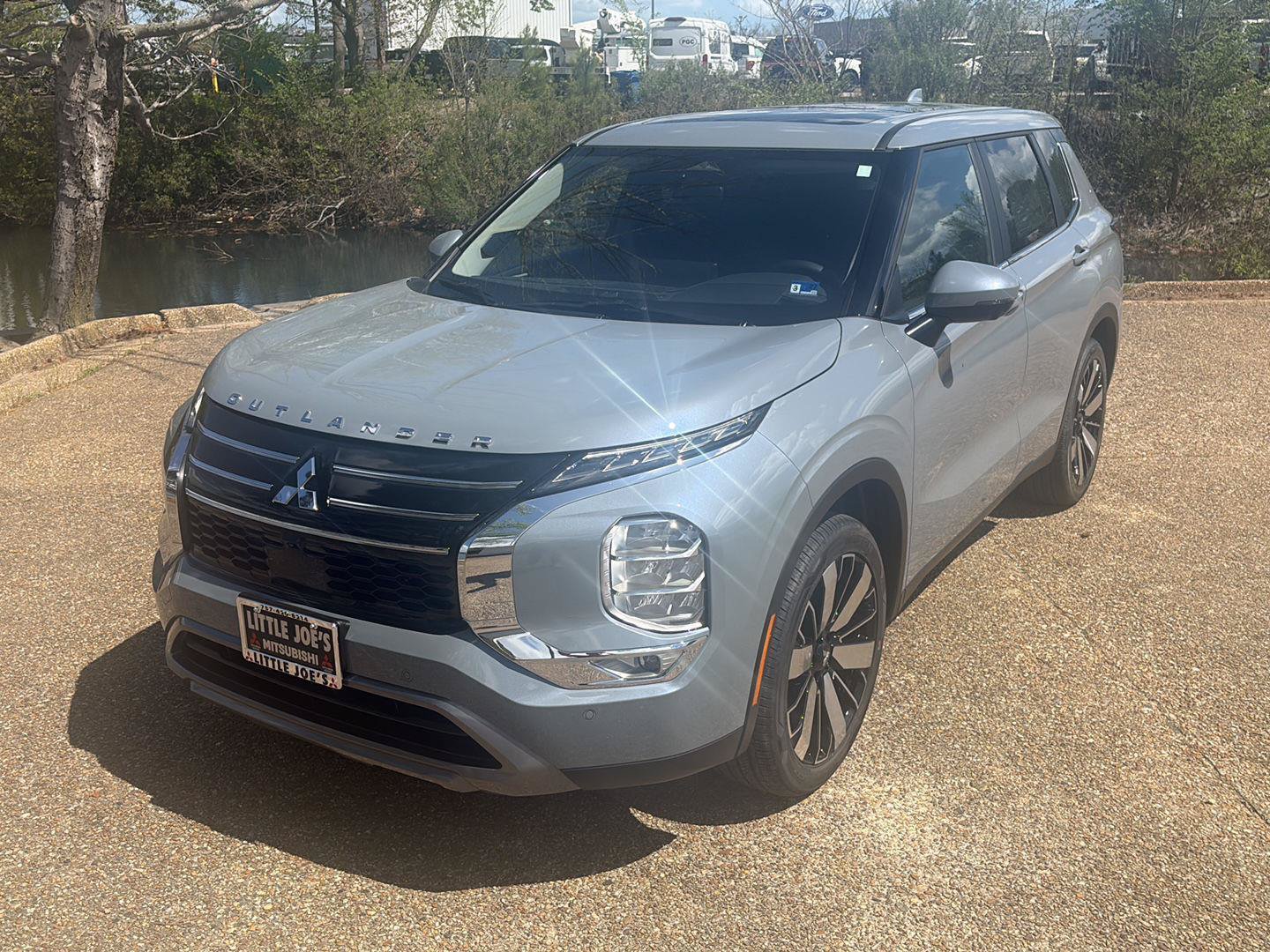 New 2026 Mitsubishi Outlander SE FWD image 12