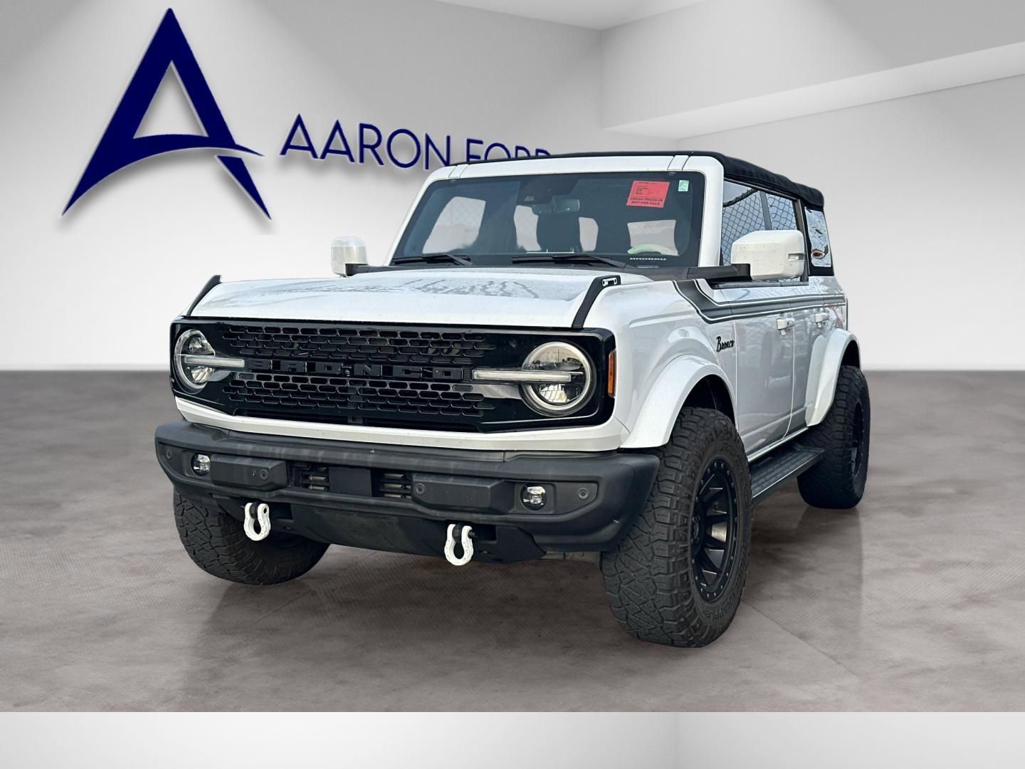 Used 2022 Ford Bronco Outer Banks image 2