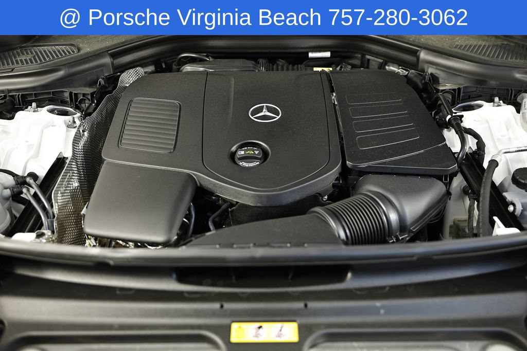 Used 2025 Mercedes-Benz GLC 300 4MATIC image 36