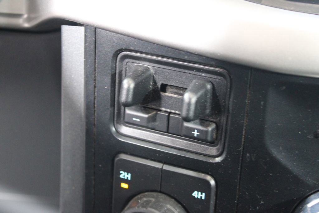 Used 2022 Ford F150 XLT w/ Equipment Group 302A High image 46