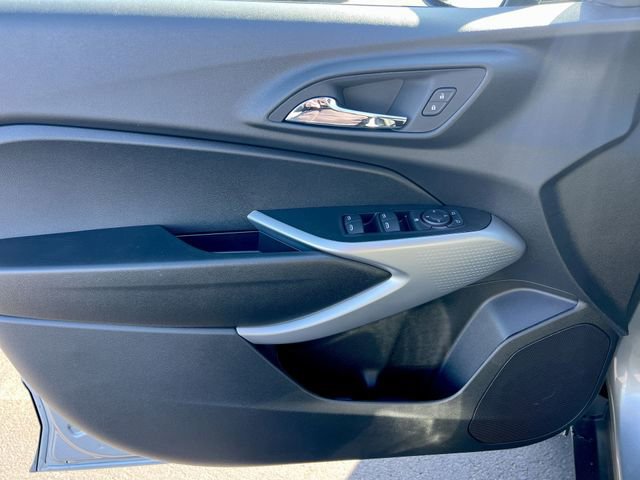 New 2026 Chevrolet Trax RS w/ Driver Confidence Package FWD image 18