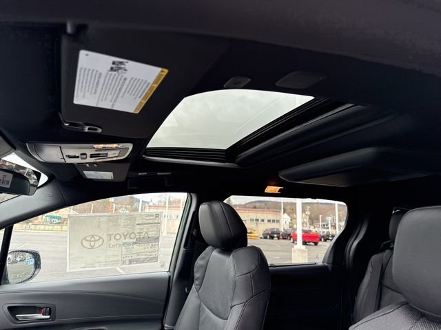 New 2026 Toyota Sienna Platinum AWD/4WD image 12