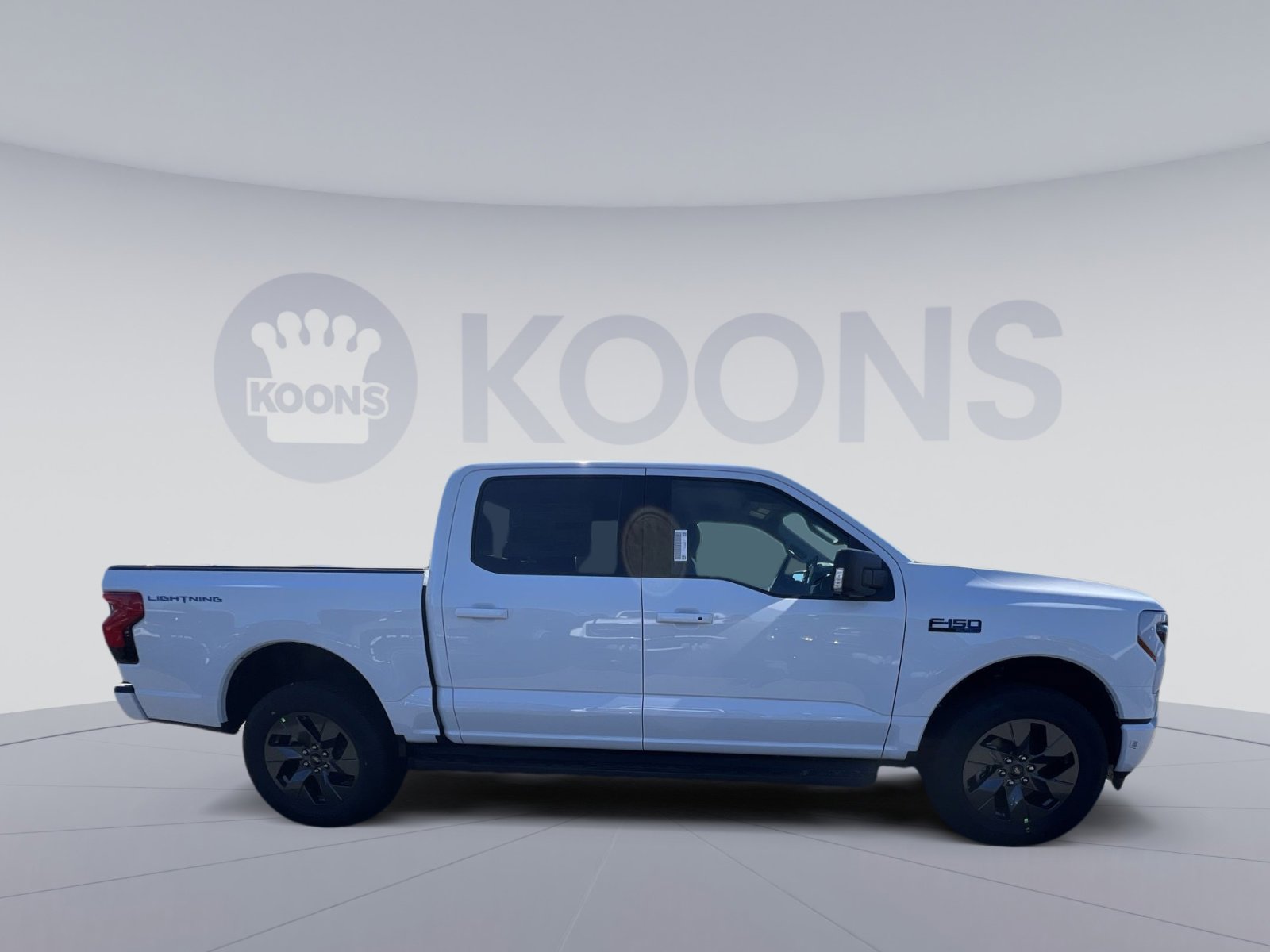New 2025 Ford F150 Lightning Flash AWD/4WD image 8
