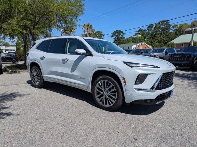 New 2026 Buick Enclave Avenir FWD image 3