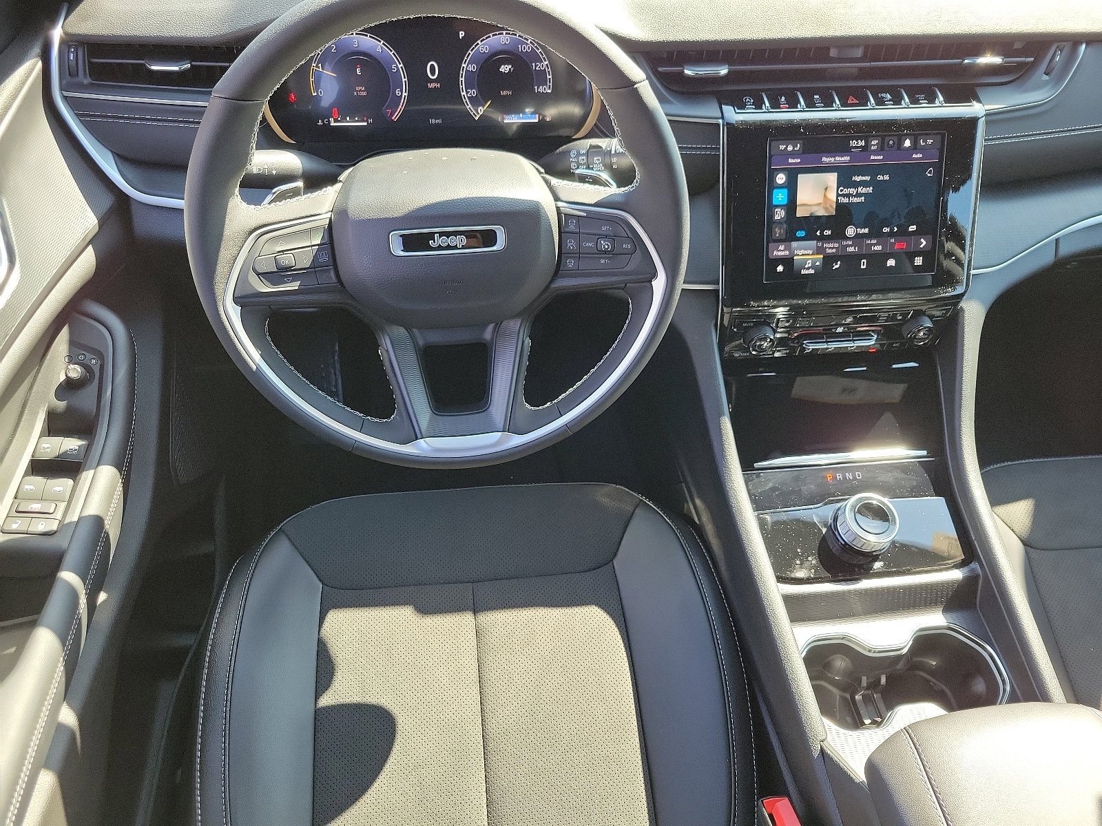 Used 2024 Jeep Grand Cherokee L Laredo image 8