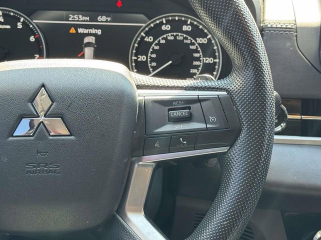 Used 2022 Mitsubishi Outlander ES image 23