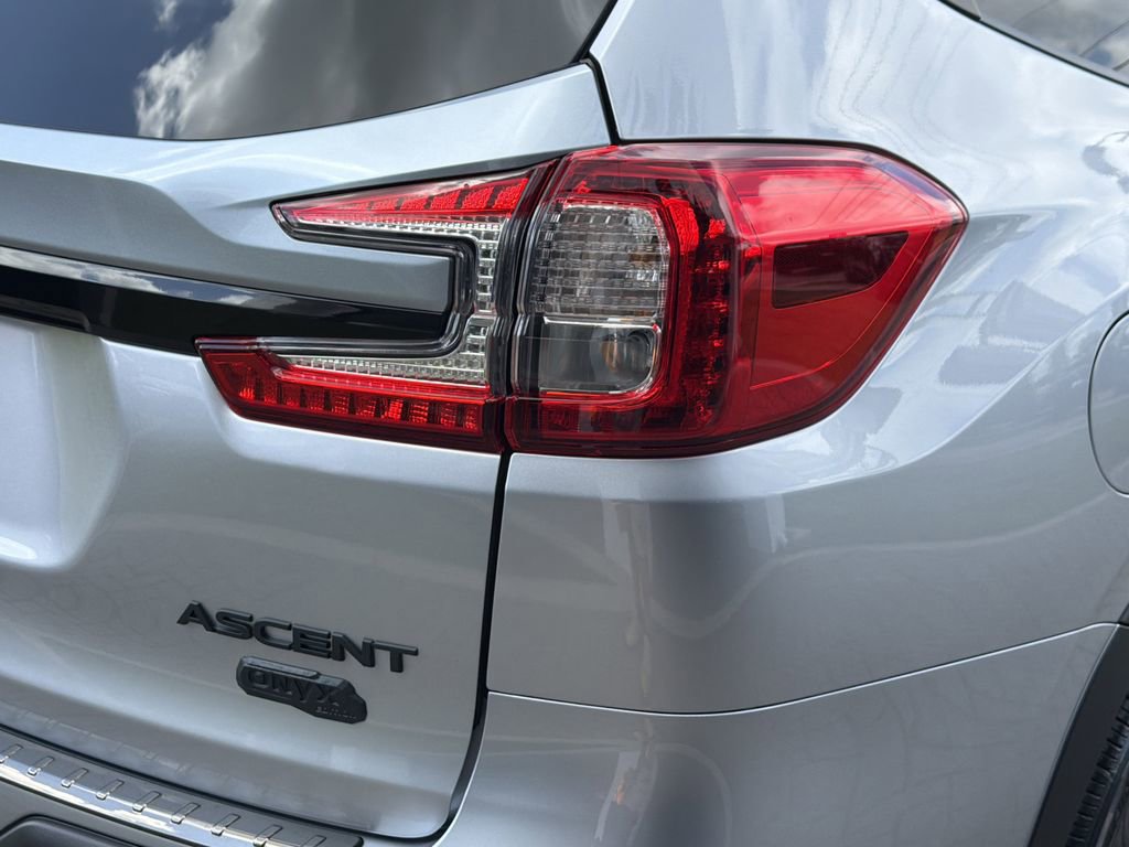 Certified 2025 Subaru Ascent Bronze Edition w/ Onyx Package image 8