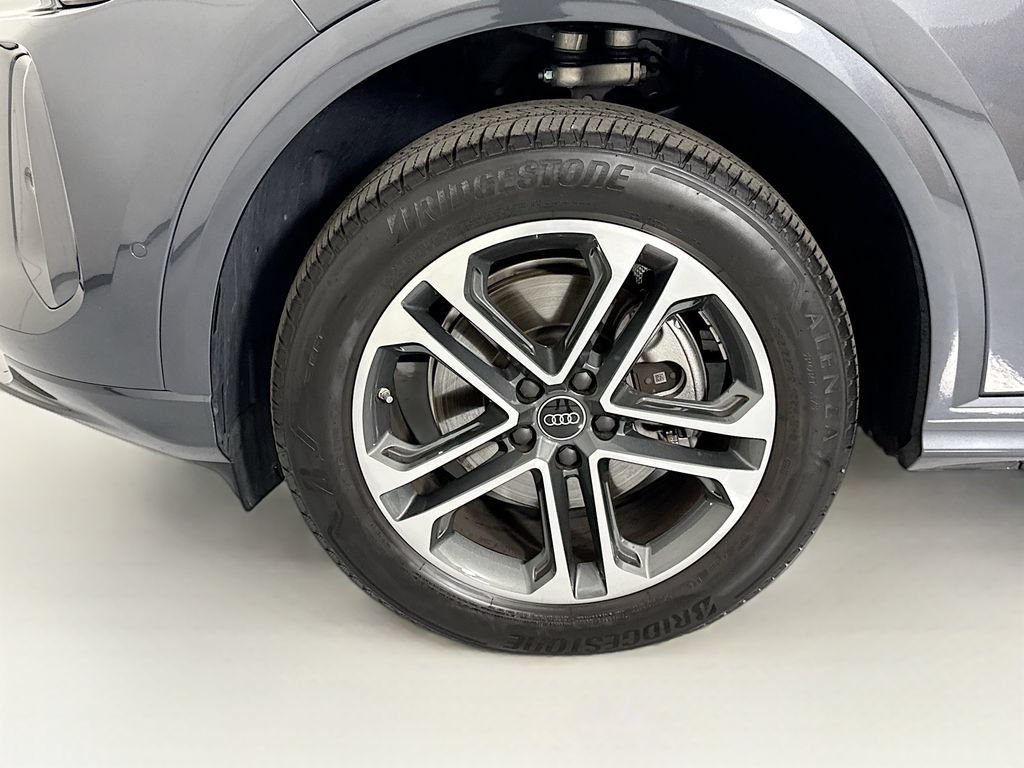 Certified 2025 Audi Q5 Premium Plus w/ Premium Plus AWD/4WD image 31