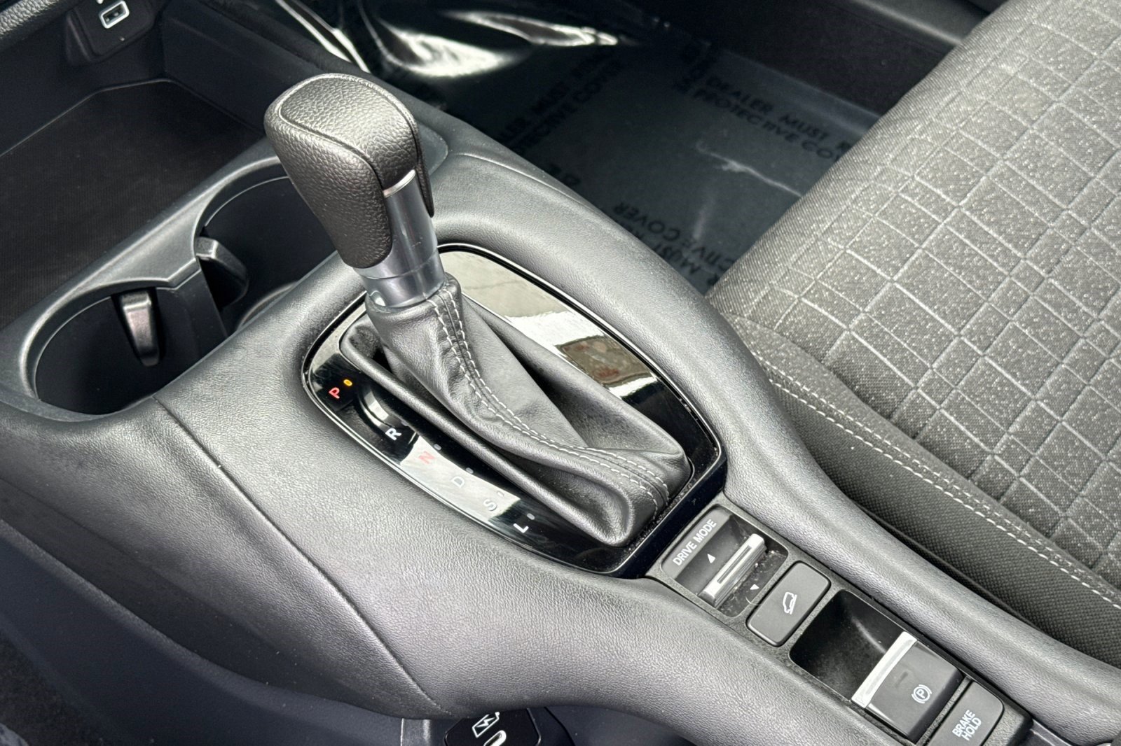 Used 2025 Honda HR-V LX image 16