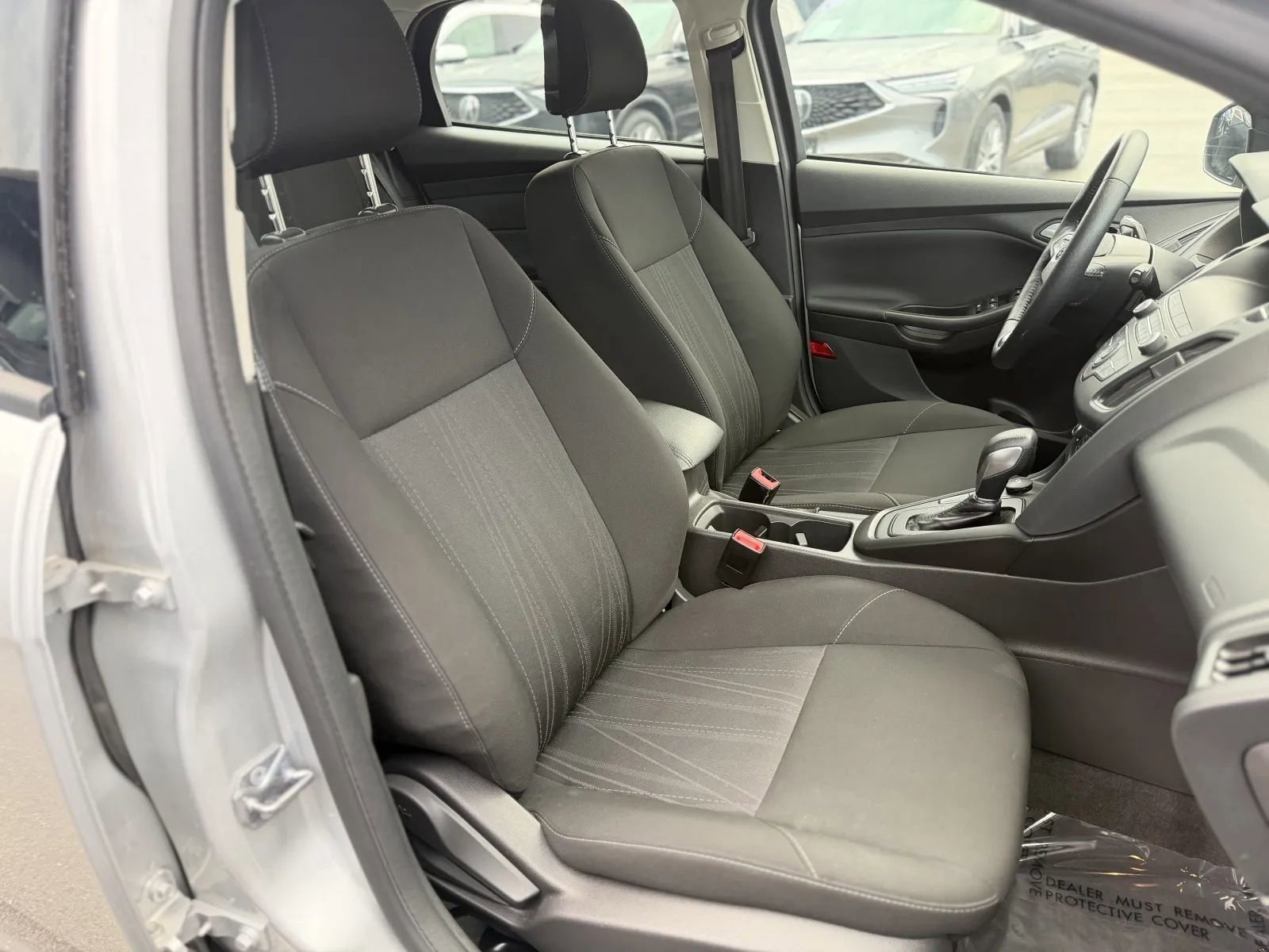 Used 2018 Ford Focus SE w/ Cold Weather Package FWD image 42