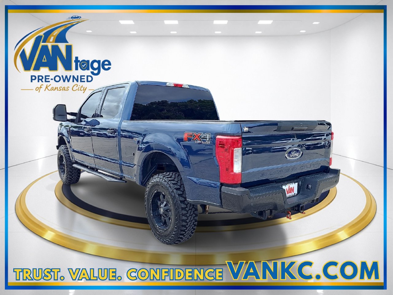 Used 2017 Ford F350 XLT AWD/4WD image 9