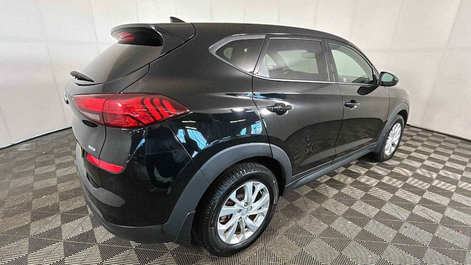 Used 2020 Hyundai Tucson SE AWD/4WD image 3