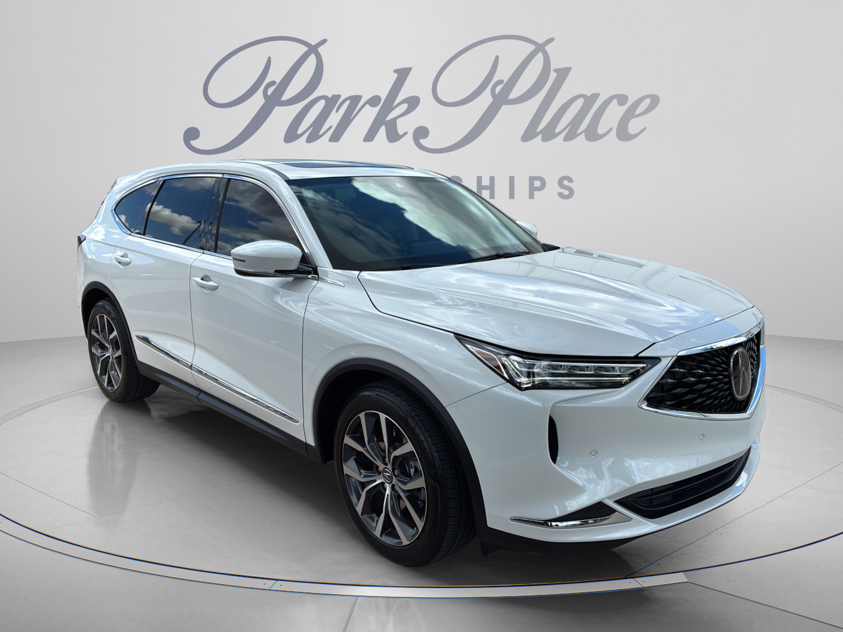 Used 2024 Acura MDX SH-AWD w/ Technology Package image 8