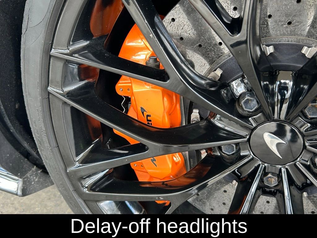Used 2022 McLaren GT image 32