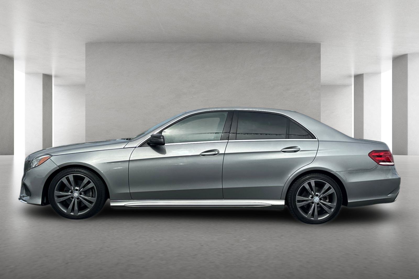 Used 2014 Mercedes-Benz E 350 Sedan image 7