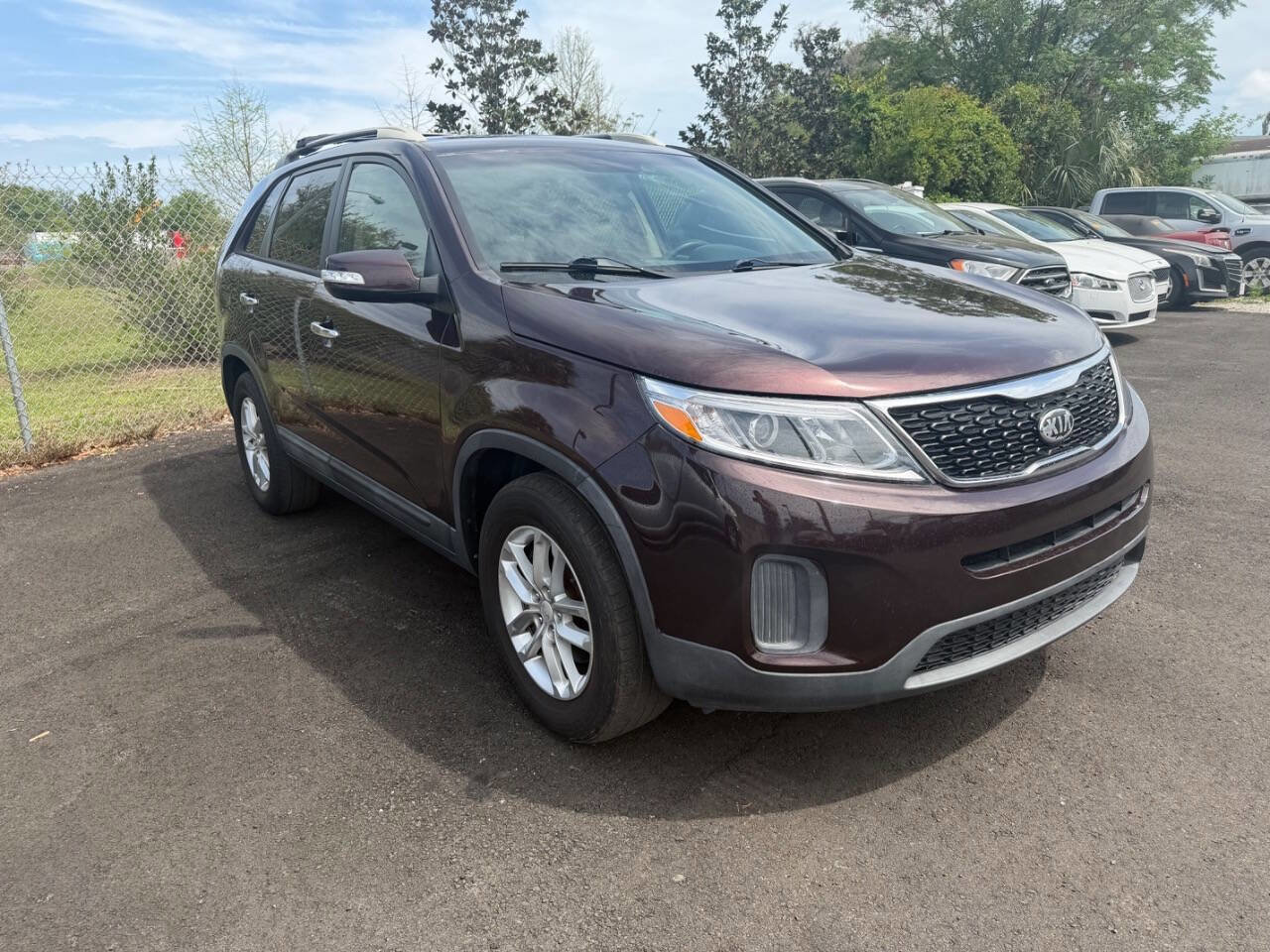 Used 2015 Kia Sorento LX image 4