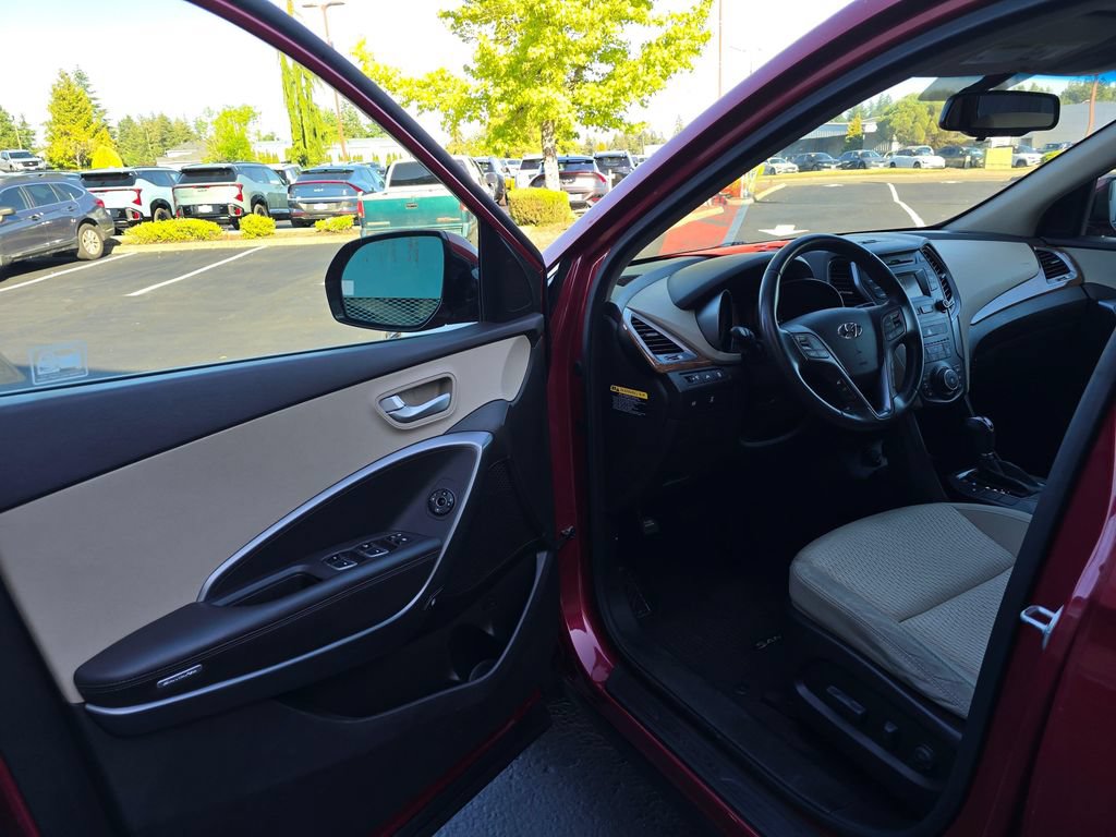 Used 2014 Hyundai Santa Fe GLS AWD/4WD image 7