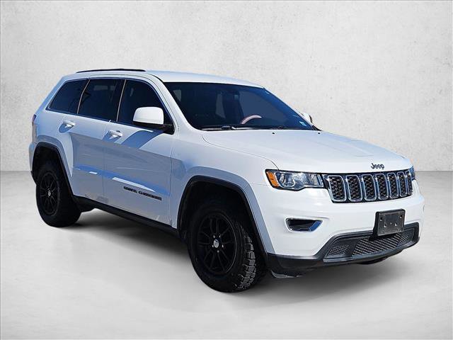 Used 2018 Jeep Grand Cherokee Laredo image 3