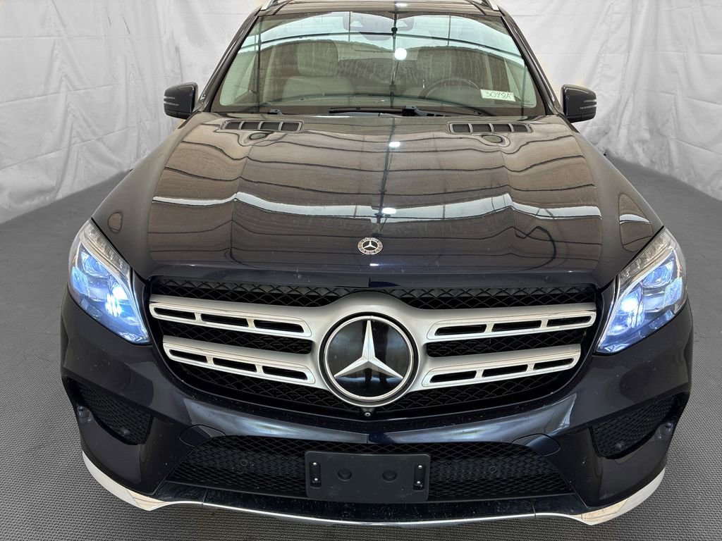 Used 2018 Mercedes-Benz GLS 550 4MATIC image 2