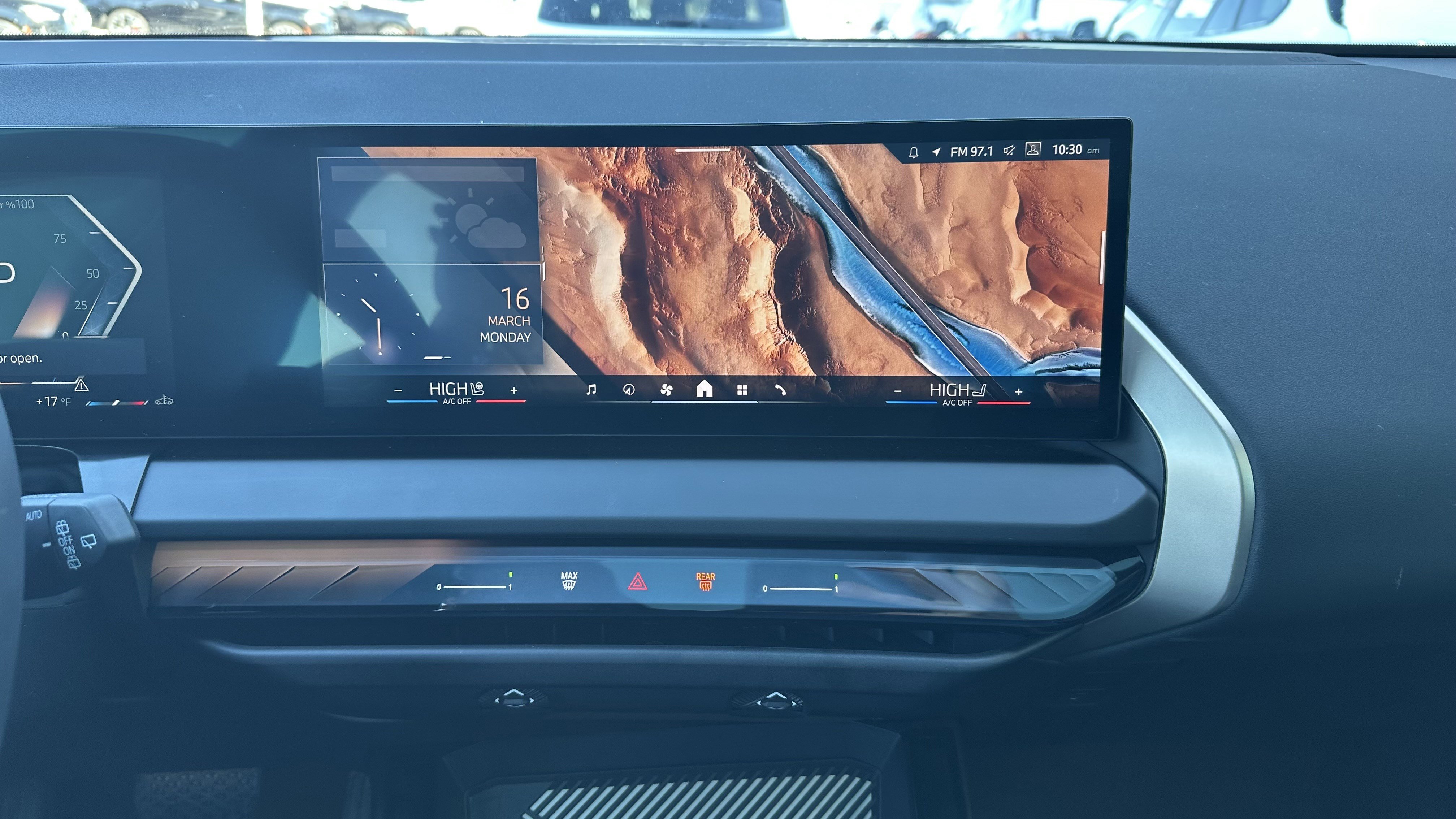 Used 2025 BMW X3 xDrive30i image 31