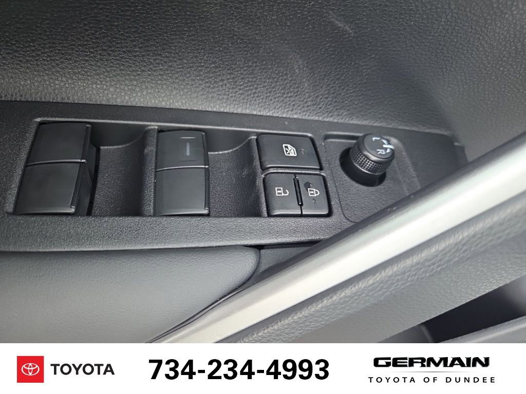 New 2026 Toyota Corolla Cross L image 39