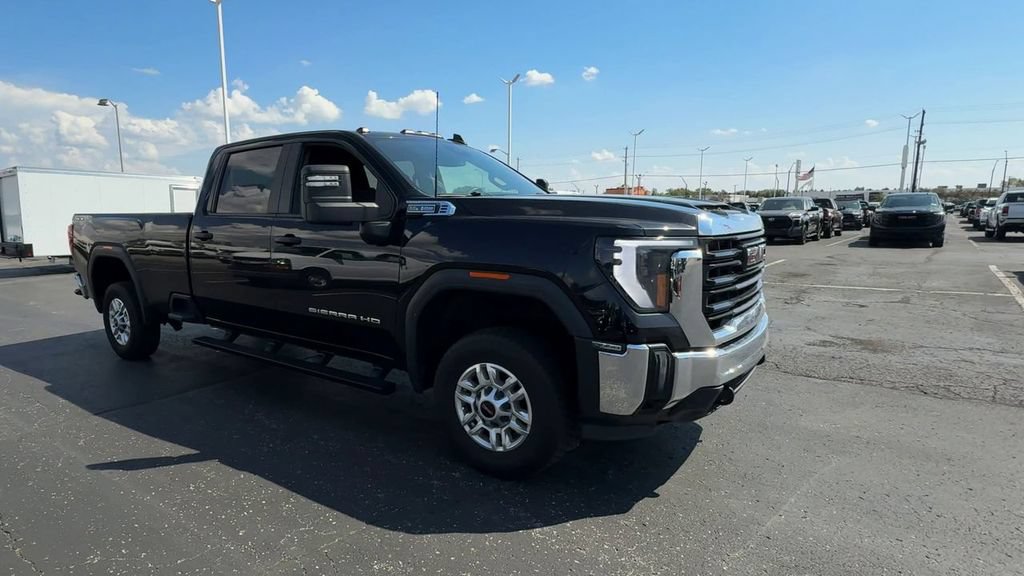 Used 2024 GMC Sierra 2500 Pro w/ Convenience Package AWD/4WD image 2