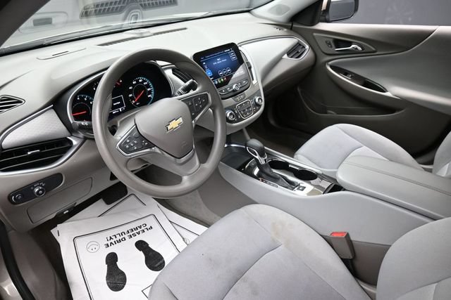 Used 2025 Chevrolet Malibu LT FWD image 19