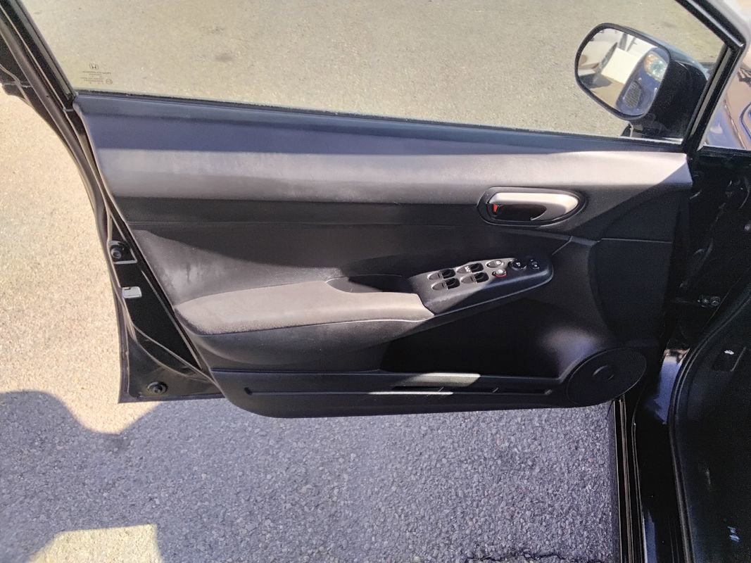 Used 2011 Honda Civic LX-S image 9