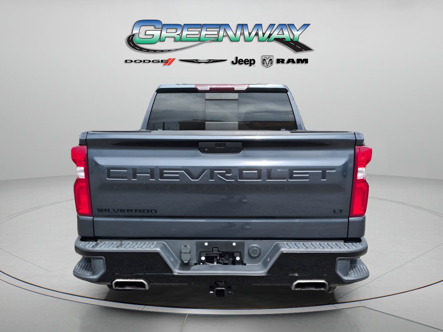 Used 2021 Chevrolet Silverado 1500 LT Trail Boss w/ Convenience Package II AWD/4WD image 2