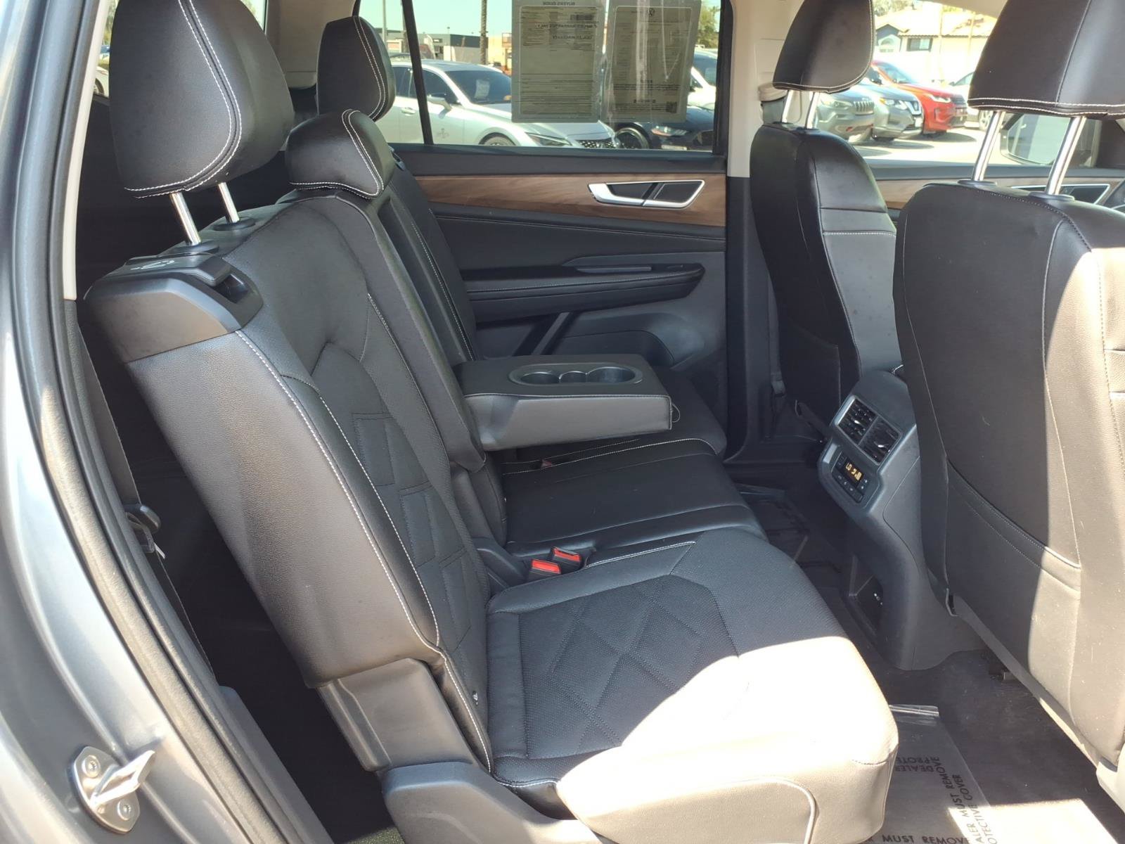 Certified 2024 Volkswagen Atlas SE AWD/4WD image 13