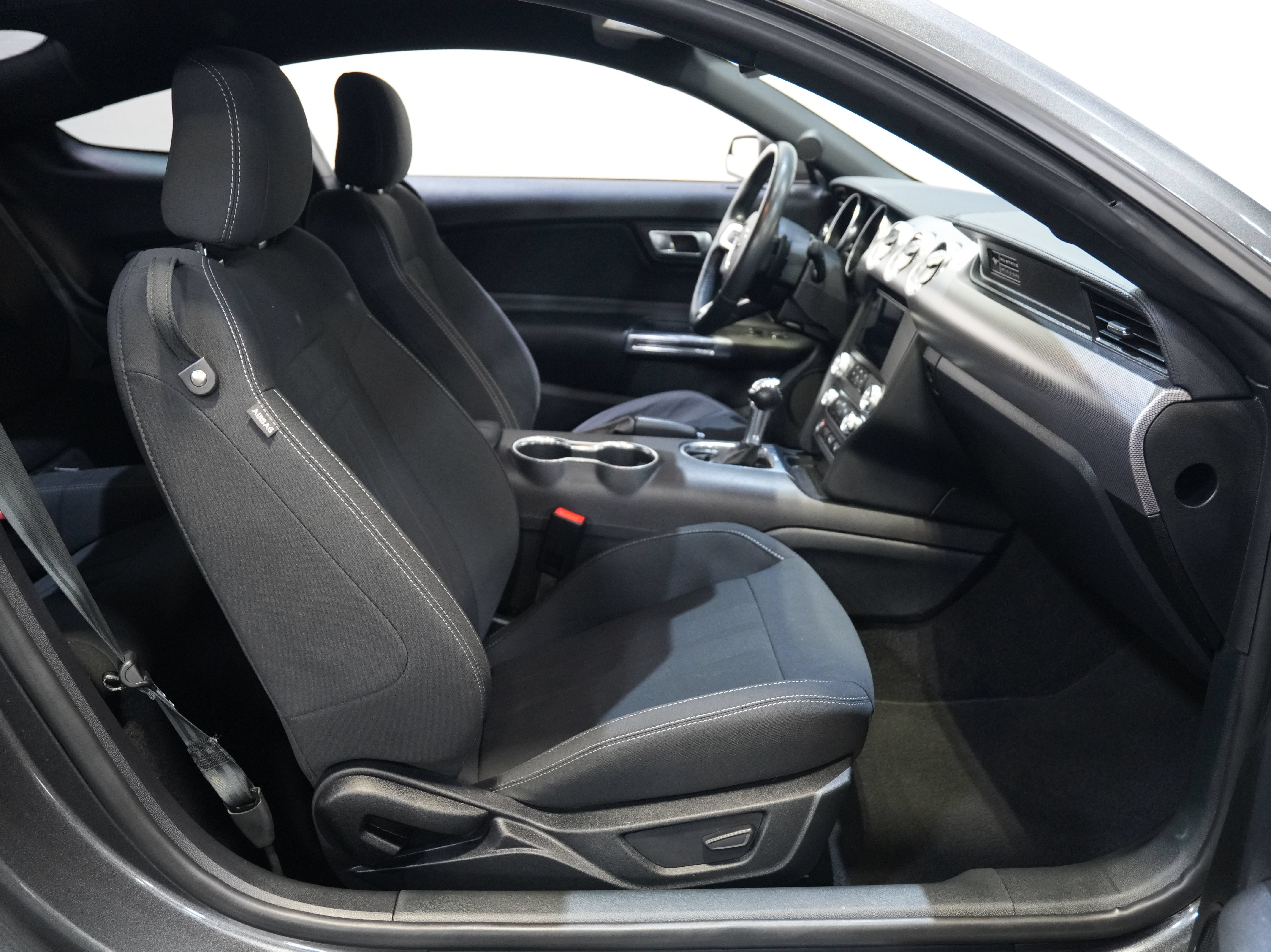 Used 2020 Ford Mustang GT RWD image 29
