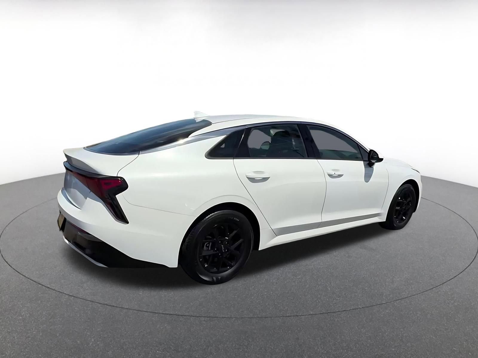 Used 2025 Kia K5 LXS image 14