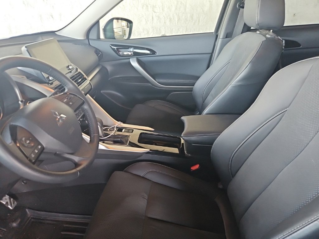 Used 2023 Mitsubishi Eclipse Cross SE AWD/4WD image 4