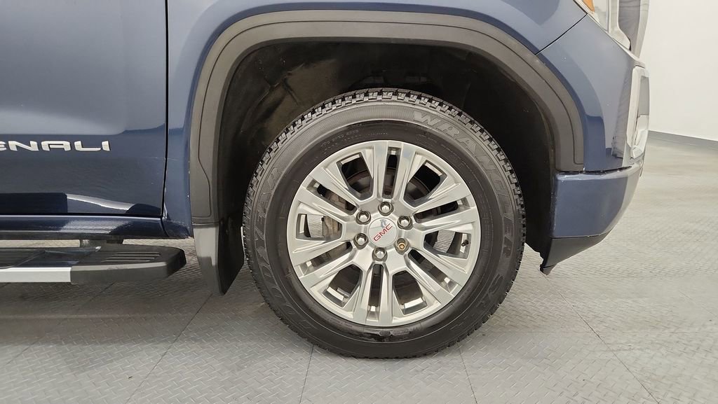 Used 2021 GMC Sierra 1500 Denali w/ Driver Alert Package II AWD/4WD image 29