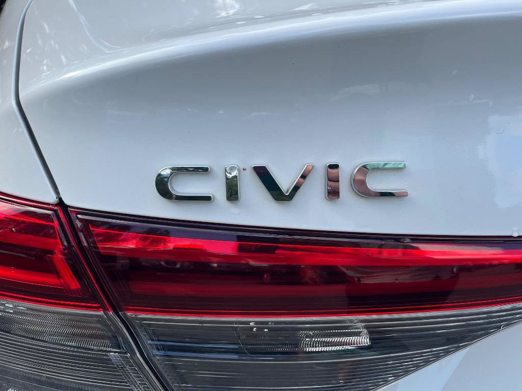 Used 2022 Honda Civic Sport image 9