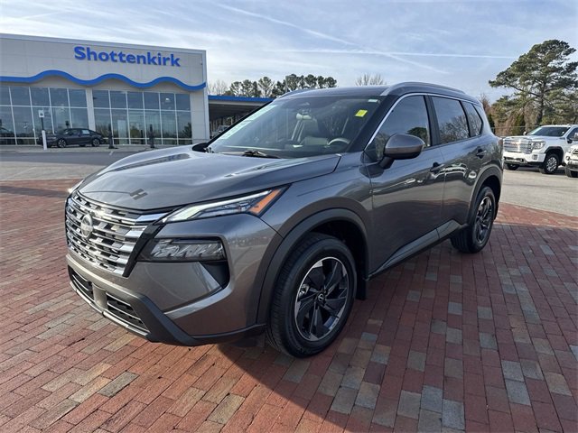 Used 2024 Nissan Rogue SV w/ SV Premium Package