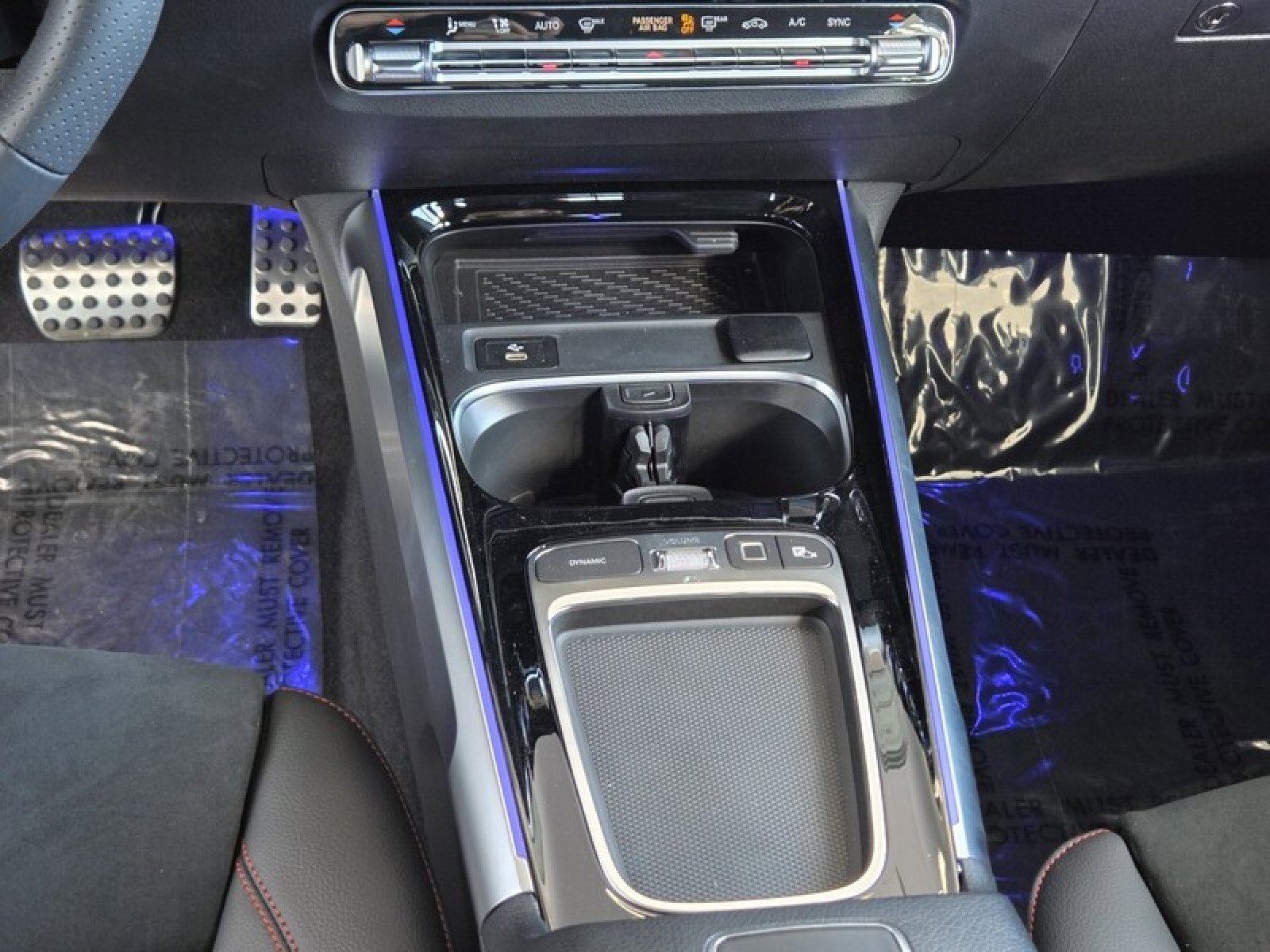 New 2025 Mercedes-Benz GLB 35 AMG 4MATIC image 12