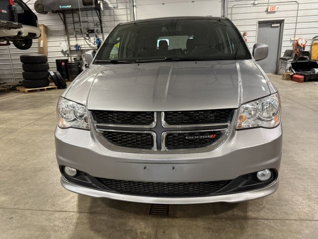 Used 2019 Dodge Grand Caravan SXT FWD image 24
