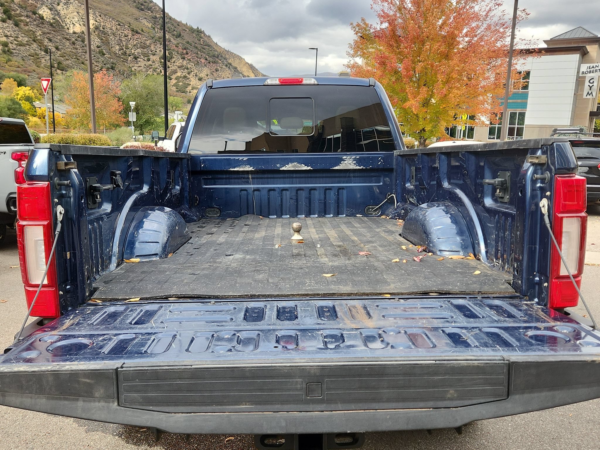 Used 2020 Ford F250 Lariat w/ Lariat Ultimate Package AWD/4WD image 12