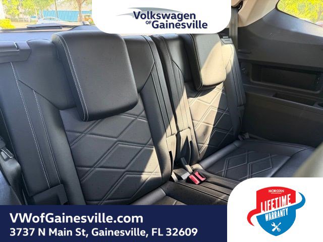 Certified 2024 Volkswagen Atlas SE FWD image 9