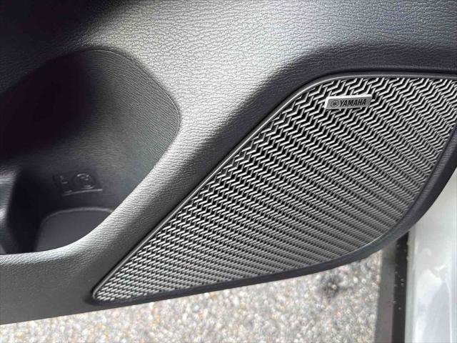 New 2026 Mitsubishi Outlander ES image 17