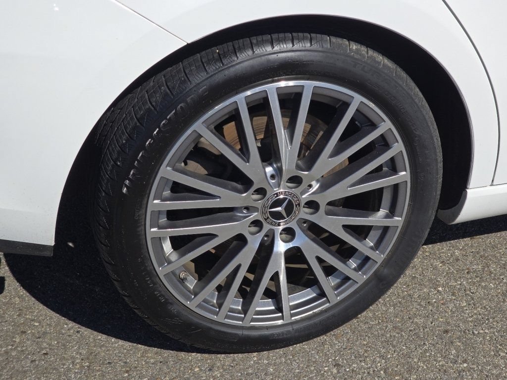 Used 2025 Mercedes-Benz CLA 250 4MATIC image 11