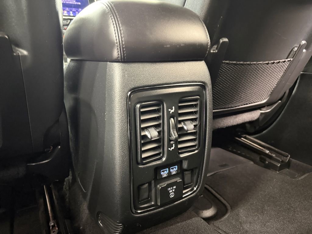 Used 2019 Jeep Grand Cherokee Limited RWD image 31