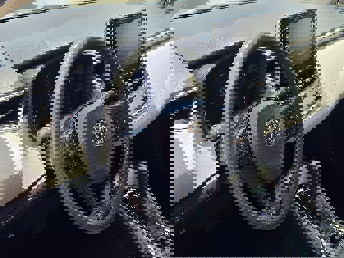 Used 2020 Toyota Corolla LE image 23