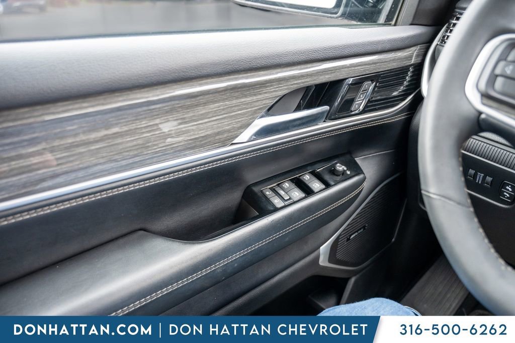 Used 2022 Jeep Wagoneer Series III w/ Convenience Group I AWD/4WD image 15
