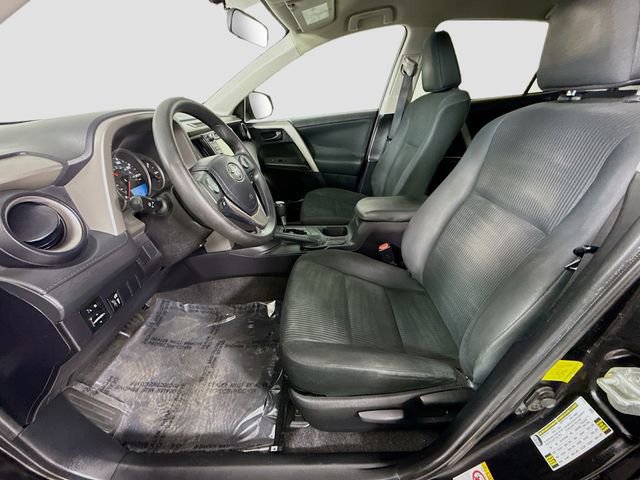 Used 2016 Toyota RAV4 LE image 19